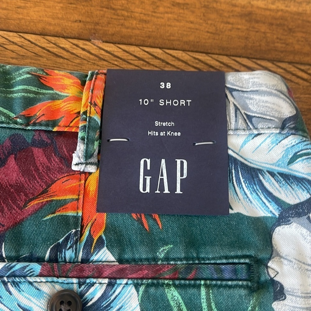 NWT Gap Men’s Floral tropical Hawaiian green flat front chino shorts size 38 - Picture 5 of 15
